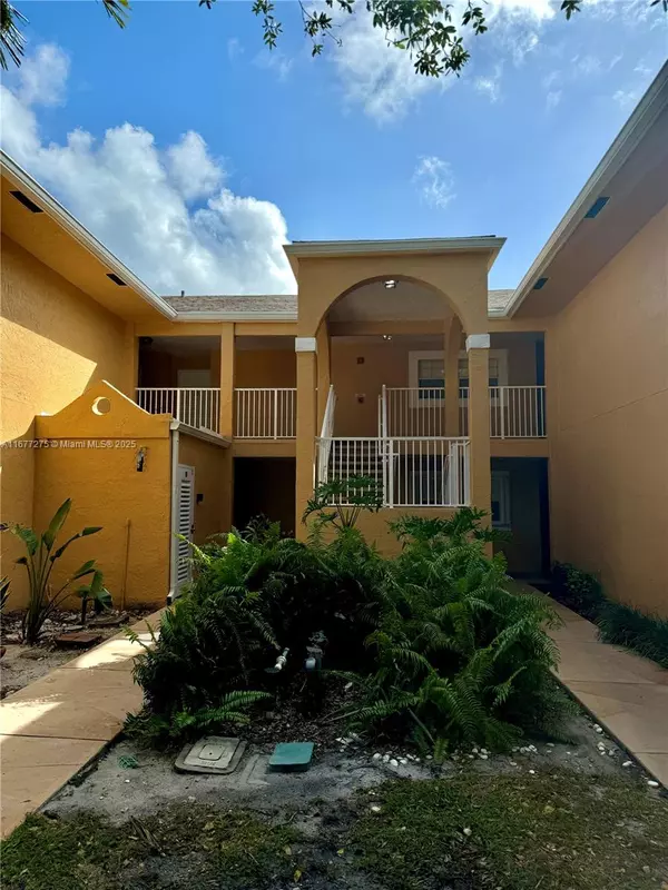 Dania Beach, FL 33004,421 SE 10th St #A205