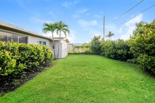 Sunrise, FL 33322,9565 NW 26th St