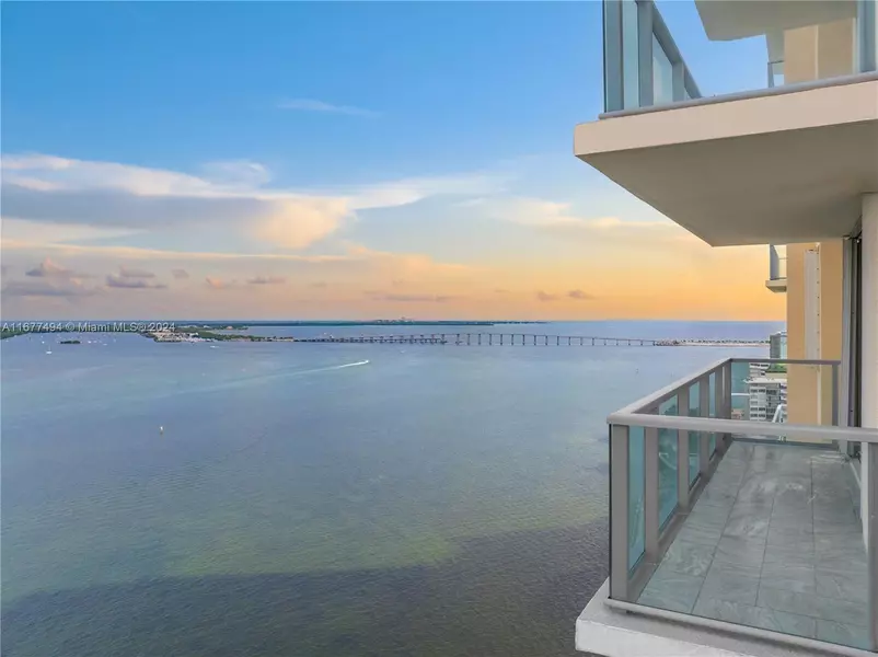 1155 Brickell Bay Dr #2510, Miami, FL 33131