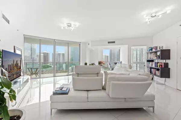 350 S Miami Ave #2201, Miami, FL 33130