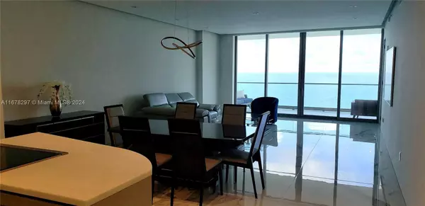 Sunny Isles Beach, FL 33160,18975 Collins Ave #3703