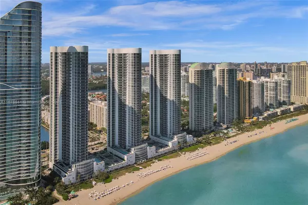 Sunny Isles Beach, FL 33160,15811 Collins Ave #3302