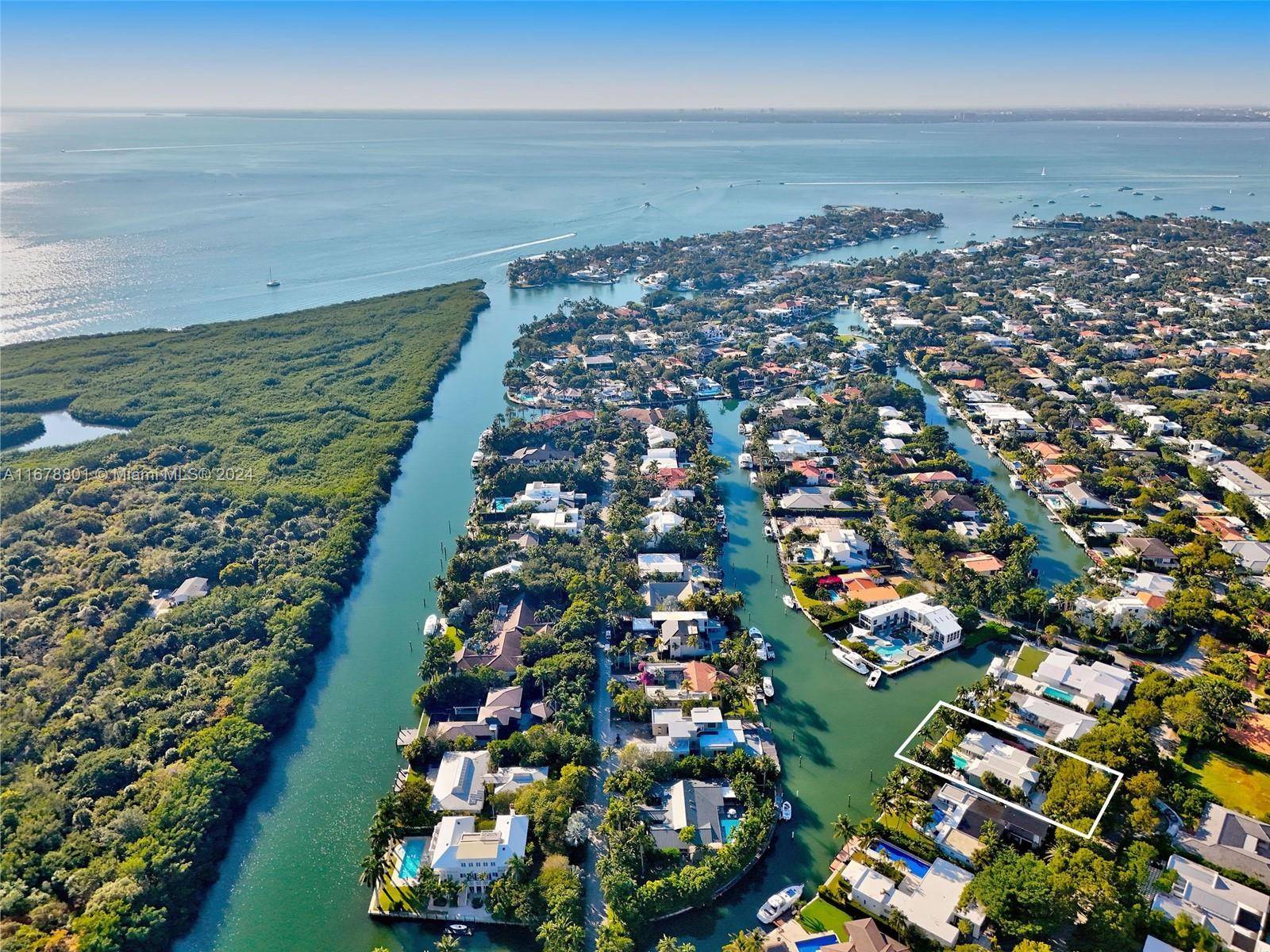 Key Biscayne, FL 33149,50 Island Dr