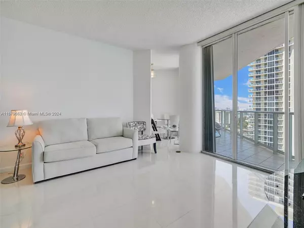 Sunny Isles Beach, FL 33160,16485 Collins Ave #PH35C