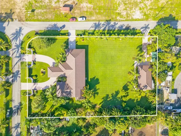 Homestead, FL 33031,20961 SW 246th St