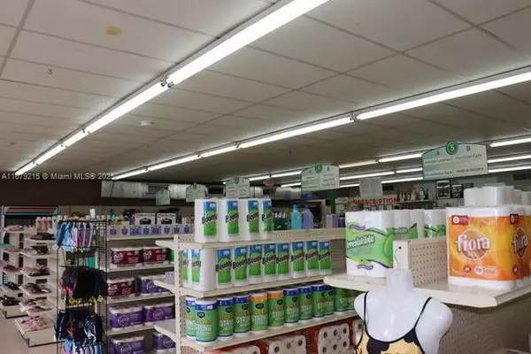 Coral Gables, FL 33134,5500 SW 8th St #Pharmacy