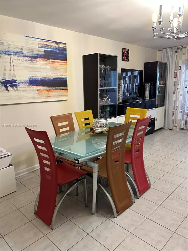 Hallandale Beach, FL 33009,215 SE 3rd Ave #207D