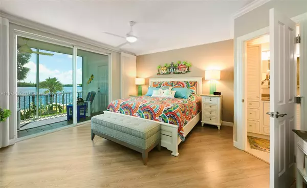 Islamorada, FL 33036,101 Gulfview Dr #102