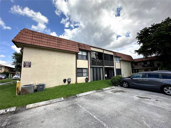 6555 W 26th Dr #23-35, Hialeah, FL 33016