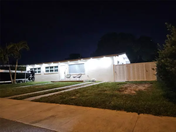 Hialeah, FL 33012,642 W 64th Dr