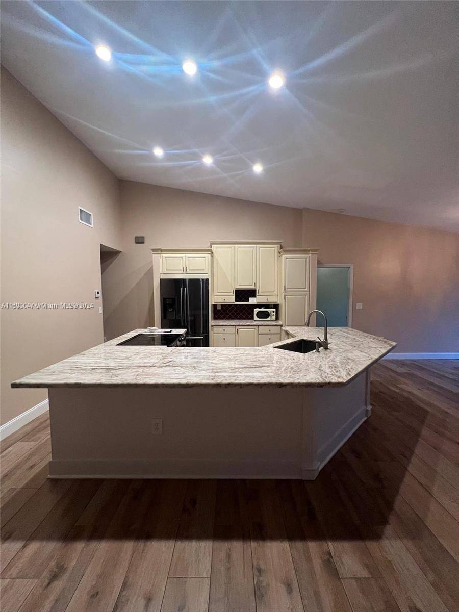 Doral, FL 33178,9982 Costa Del Sol Blvd #G-87