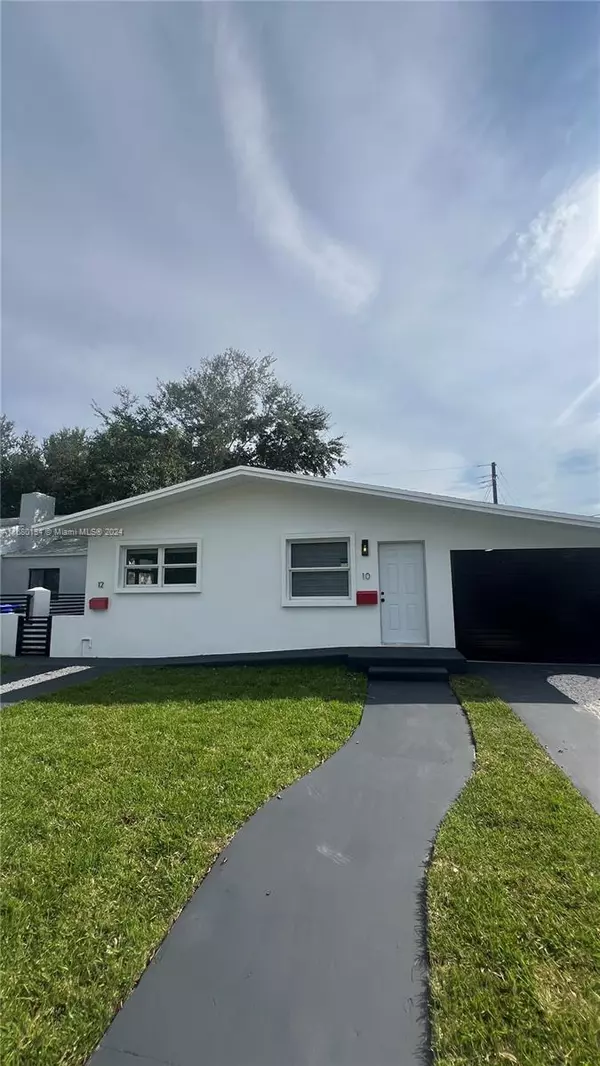 Miami, FL 33137,10 NE 49th St #10