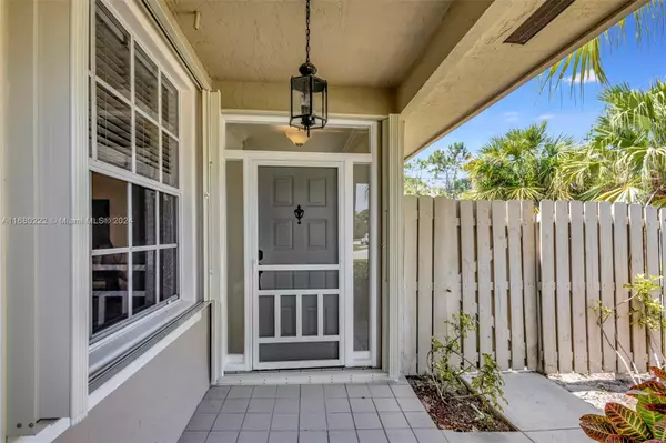 Jupiter, FL 33458,120 SE Sims Creek Ct