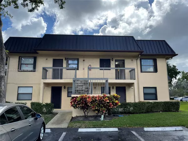 127 NW 93rd Ave #206, Pembroke Pines, FL 33024