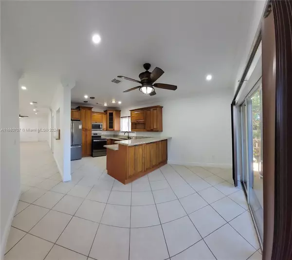 Homestead, FL 33033,3377 NE 4th St