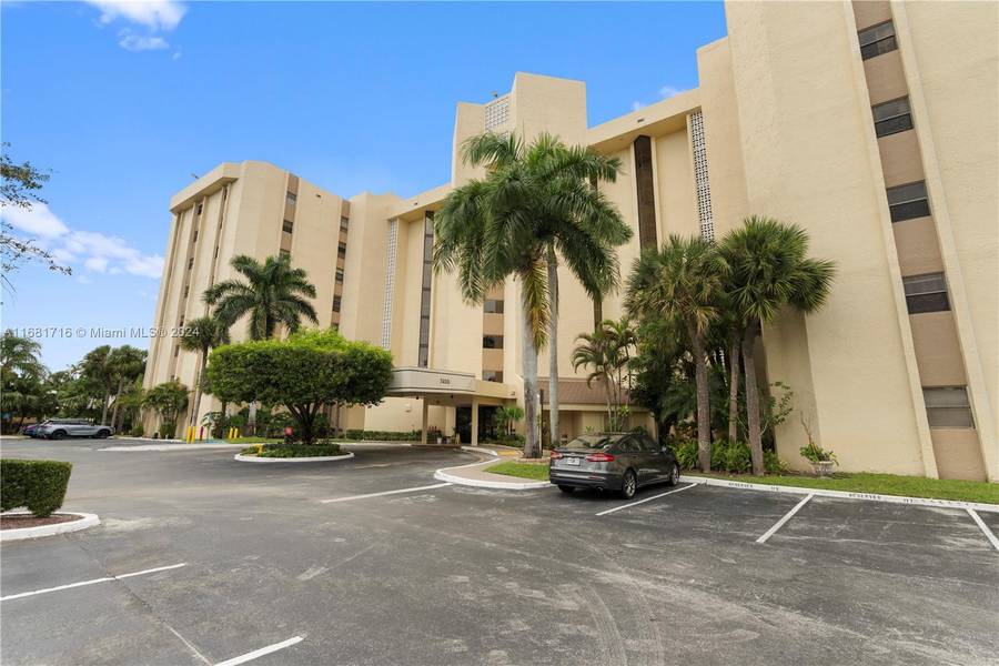 7400 Radice Ct #609, Lauderhill, FL 33319