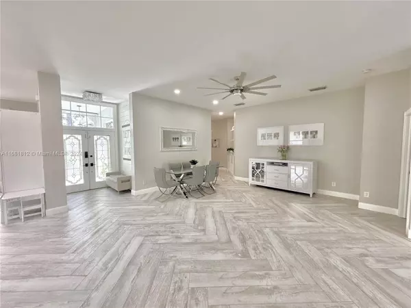 Jupiter, FL 33458,135 Hampton Cir