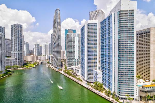 335 S Biscayne Blvd #1506, Miami, FL 33131