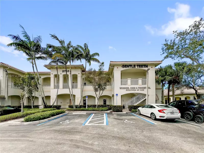 2751 Executive Park Dr #104, Weston, FL 33331