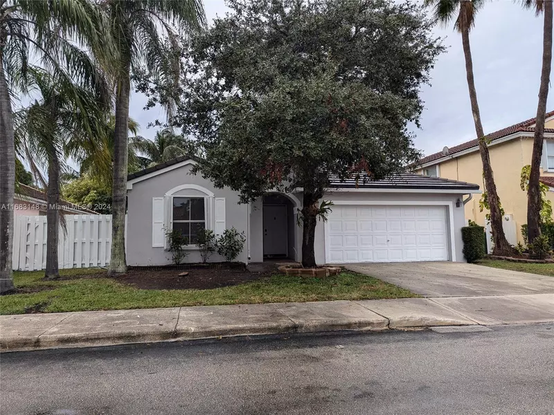 460 NW 166th Ave, Pembroke Pines, FL 33028