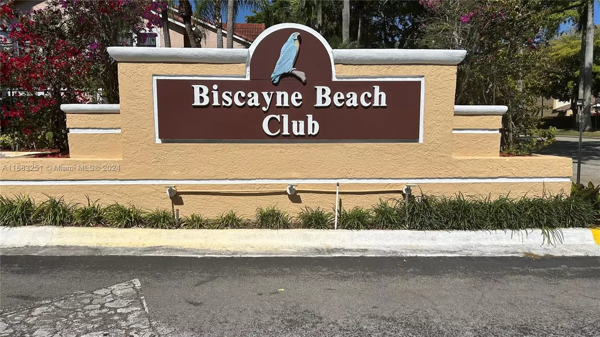 Miami, FL 33196,15551 SW 104th Ter #828