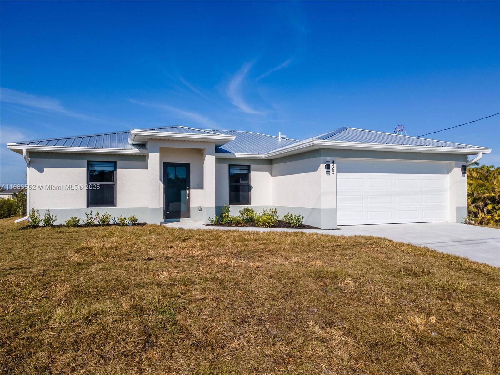 425 NW 14th St, Cape Coral, FL 33993