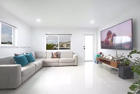 Tamarac, FL 33309,2506 NW 48th St