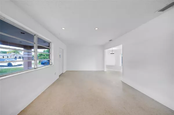 Hialeah, FL 33010,1445 W 5th Ln