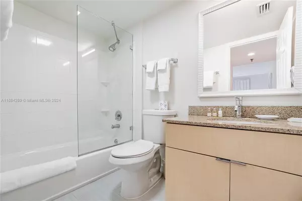 Doral, FL 33126,1212 NW 82nd Ave #2