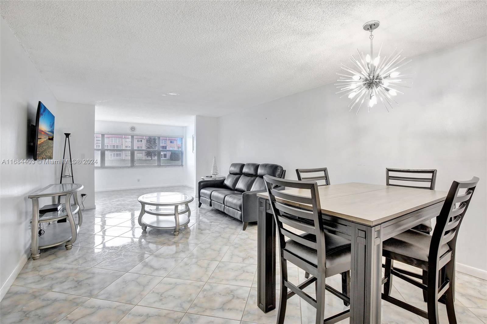 Sunrise, FL 33322,9540 Sunrise Lakes Blvd #103