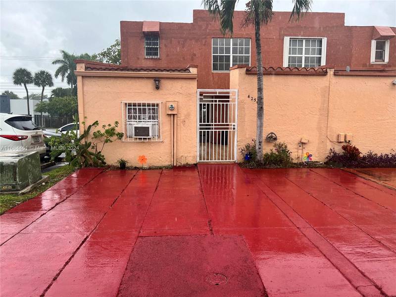 4250 W 11th Ln #43, Hialeah, FL 33012