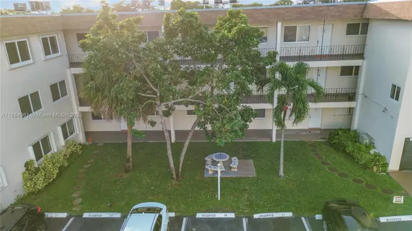 Hollywood, FL 33020,2210 Taylor St #204