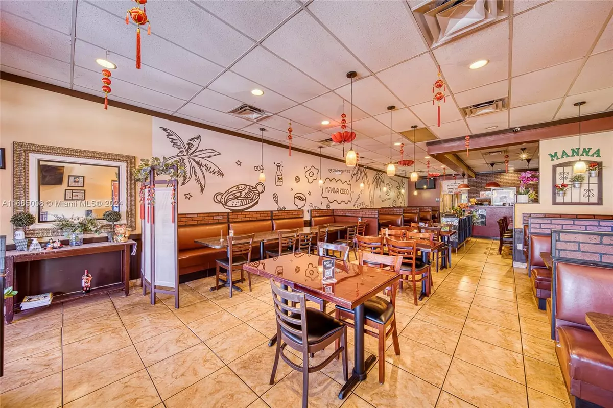 Lauderhill, FL 33351,Full Service Restaurant For Sale In Lauderhill Fl