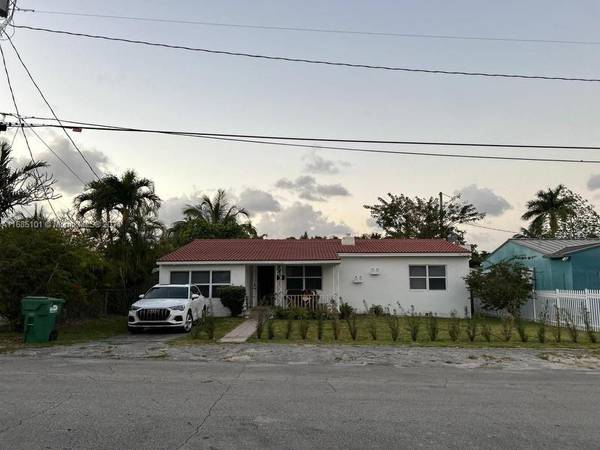 345 NE 112th St, Miami, FL 33161