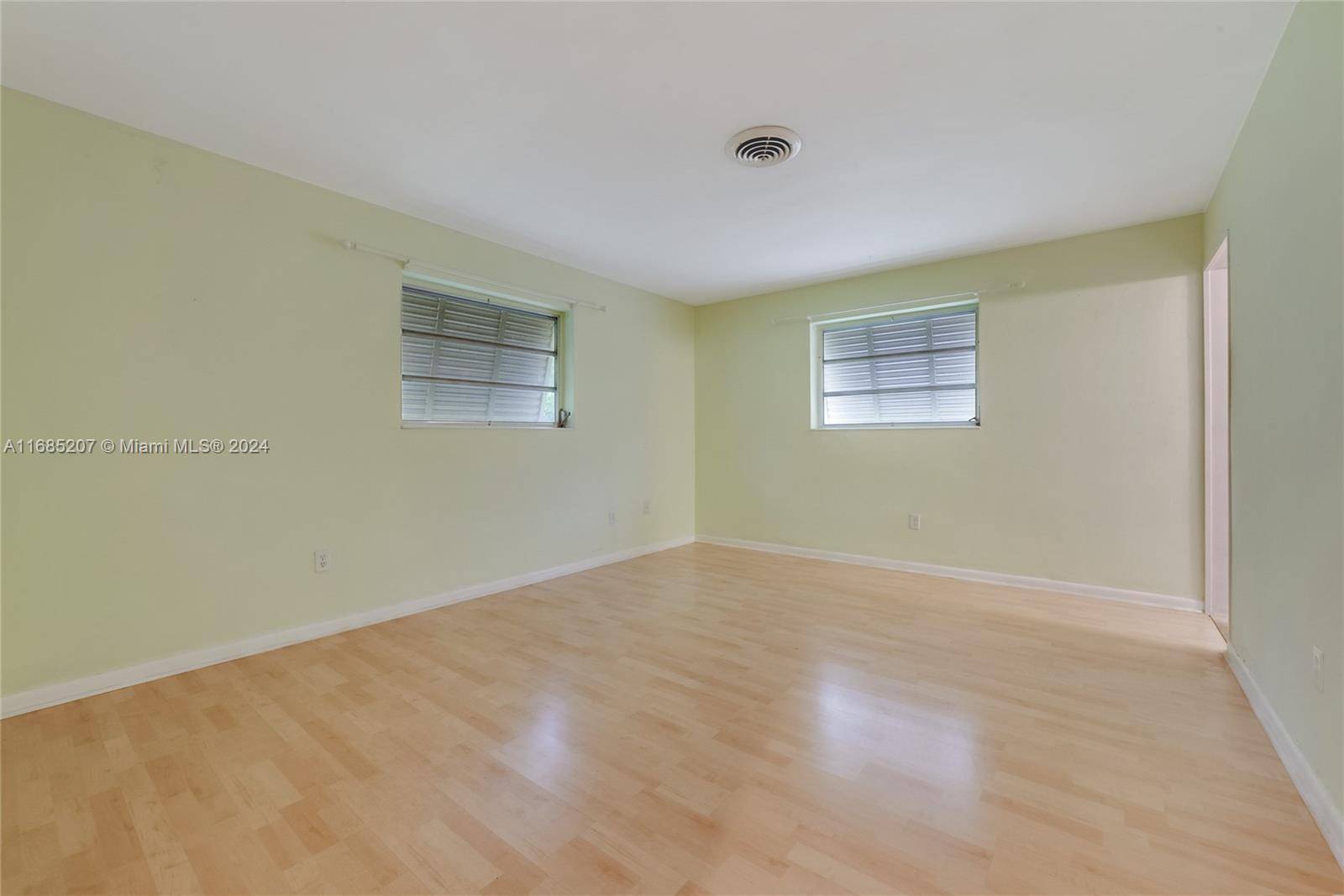 Palmetto Bay, FL 33157,15710 SW 87th Ave