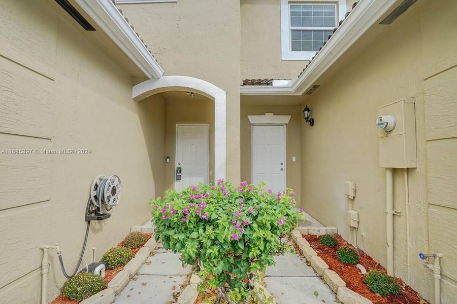 359 SW 122nd Ave #359, Pembroke Pines, FL 33025