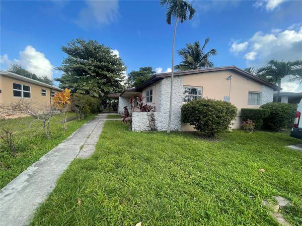 1465 NE 118th Ter #1465, Miami, FL 33161