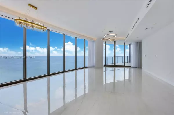 Sunny Isles Beach, FL 33160,15701 Collins Ave #2901