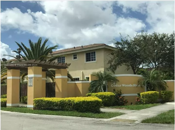 Homestead, FL 33032,14170 SW 260th St #106