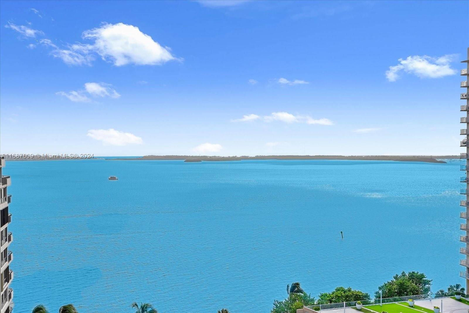 Miami, FL 33131,520 Brickell Key Dr #A1513