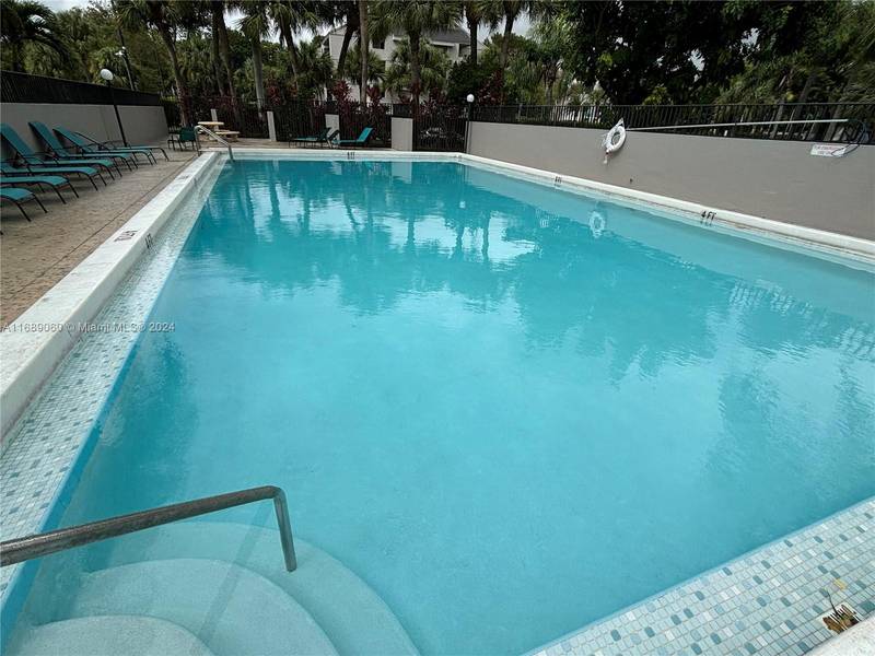 13250 SW 88th Ter #309, Miami, FL 33186