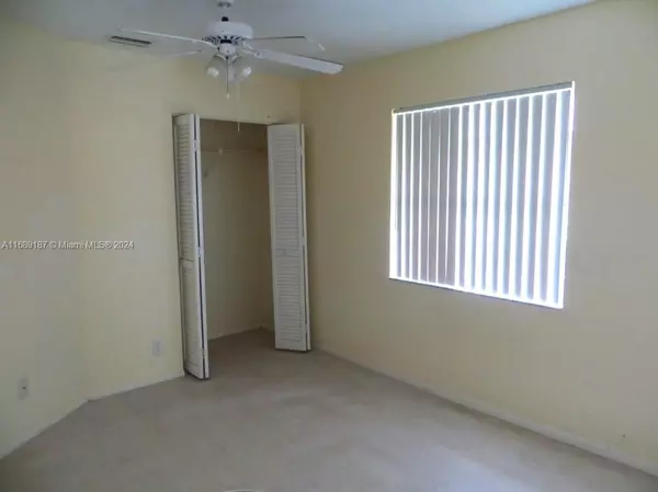 Coral Springs, FL 33065,3700 Riverside Dr #1