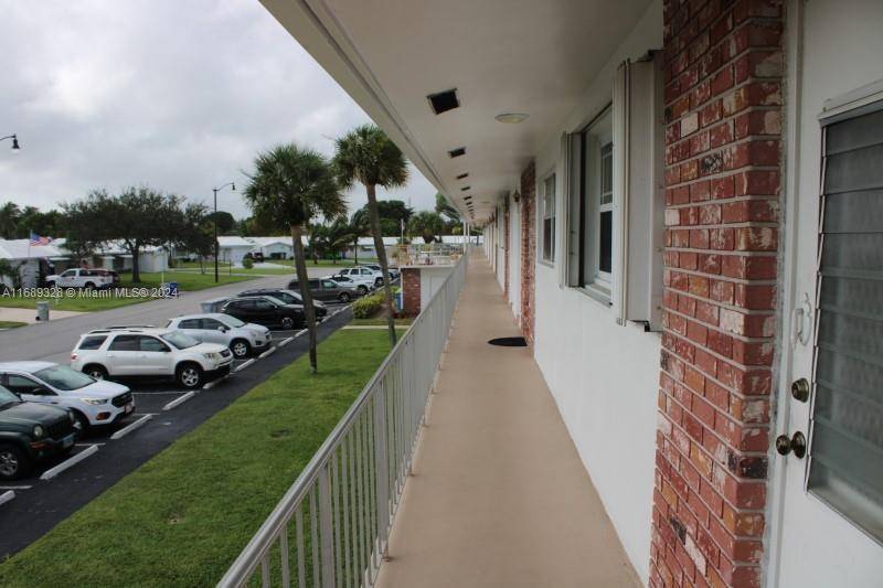 Pompano Beach, FL 33064,251 S Golf Blvd #294