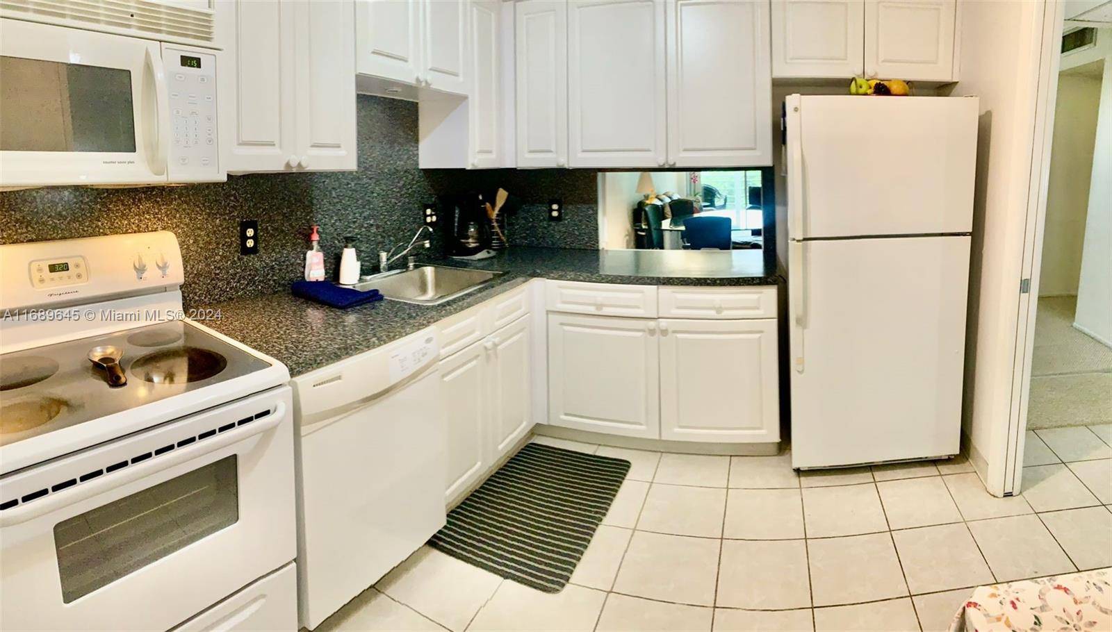 Pompano Beach, FL 33069,2681 S Course Dr #511