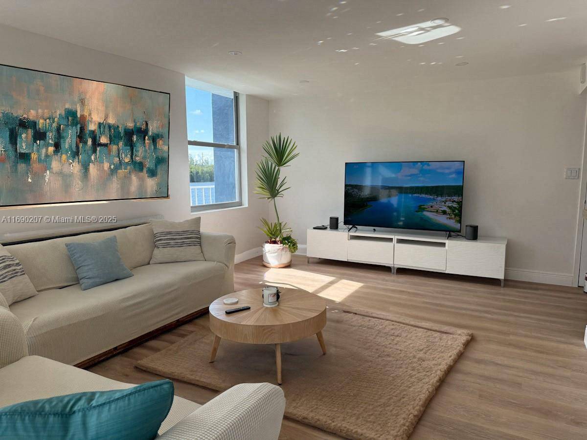 16546 NE 26th Ave #3G, North Miami Beach, FL 33160