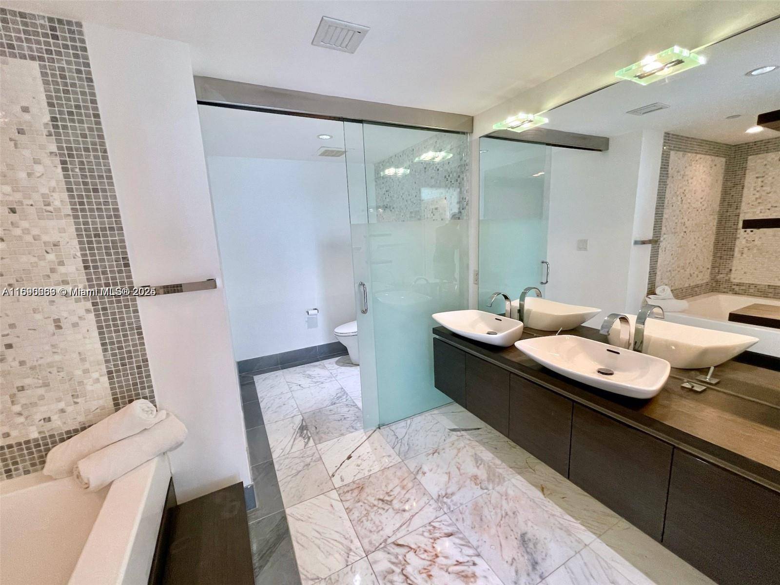 Miami, FL 33131,200 Biscayne Boulevard Way #3110