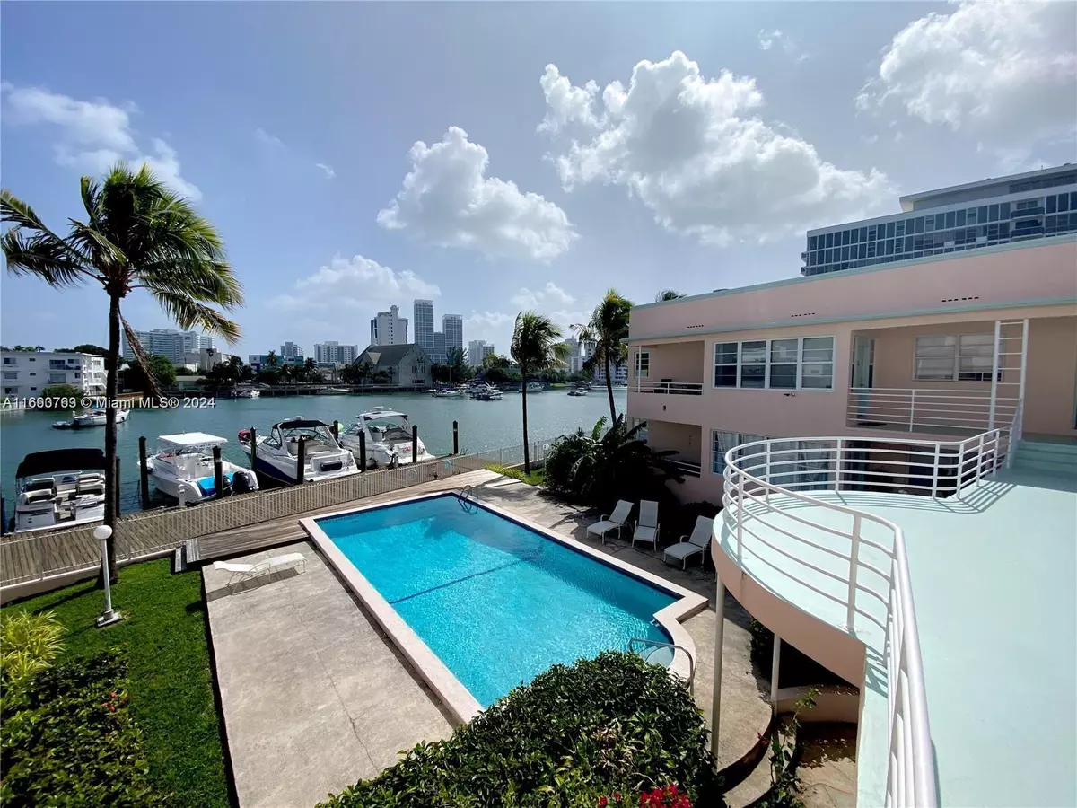 Miami Beach, FL 33141,6881 Bay Dr #1