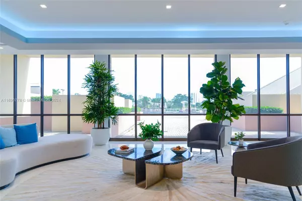 20301 W Country Club Dr #427, Aventura, FL 33180