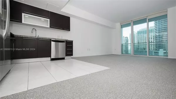 Miami, FL 33131,950 Brickell Bay Dr #2009