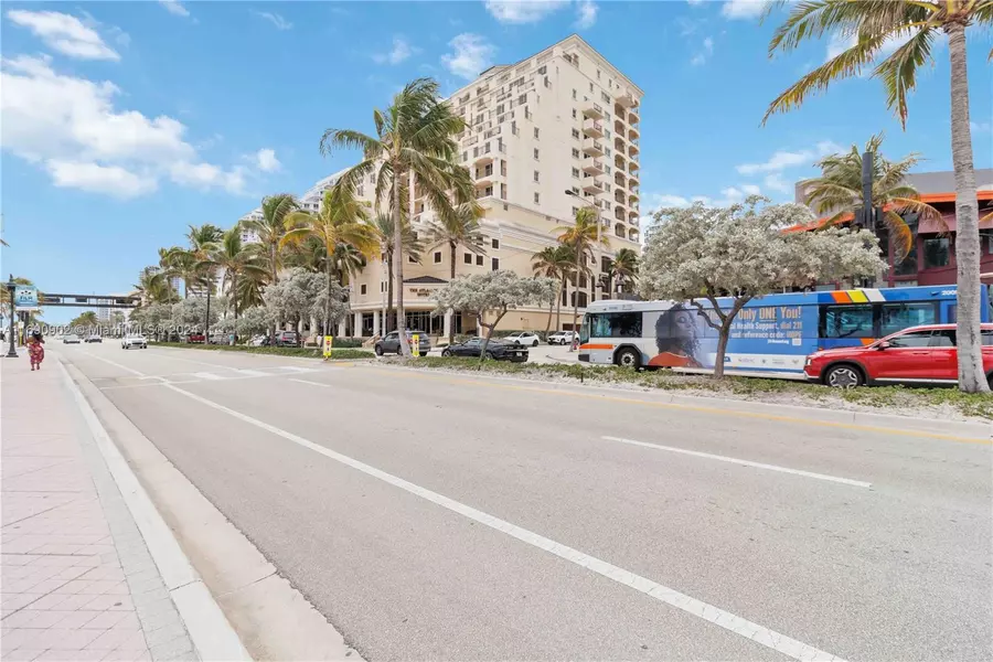 601 N Ft Lauderdale Beach Blvd #611, Fort Lauderdale, FL 33304